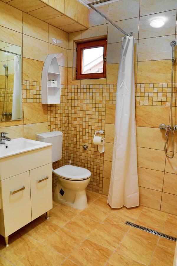Jazmin Apartman Buzsak ภายนอก รูปภาพ